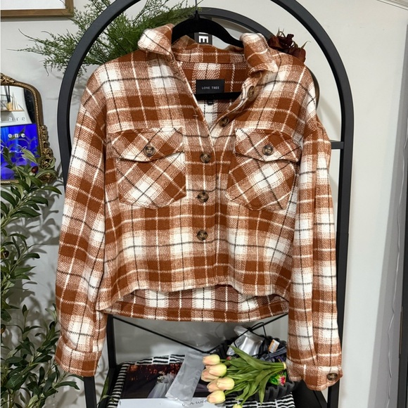 Love Tree Brown and White Plaid Jacket size small cropped - Picture 1 of 7